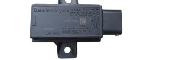 Chrysler 300 - 300C Tire pressure sensor 04602505AB 5WY7563 65982801