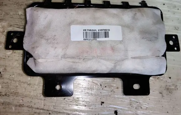 KIA Sorento Passenger airbag 845302P100