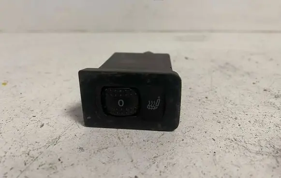 Volkswagen Bora Seat heating switch 1J0963564B