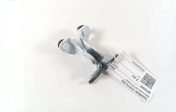 Tesla Model 3 Rear door upper hinge 109133300G