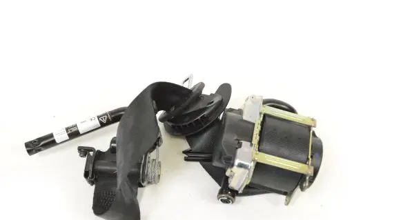 Land Rover Discovery 5 Front seatbelt HY32611B08CC