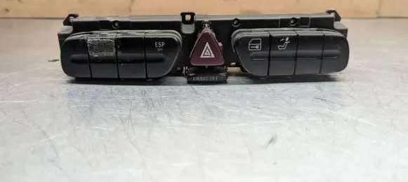 Mercedes-Benz C W204 Hazard light switch 2038214658 30382795001 3306010200