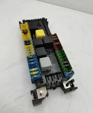 Mercedes-Benz ML W166 Fuse module A1669062501 13877261 YAP2733411N01