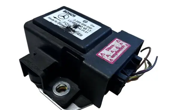 Mercedes-Benz E W210 ESP acceleration yaw rate sensor LU0015404517 0265005230