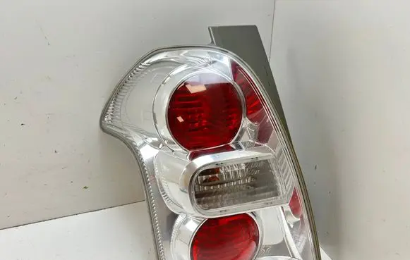 Toyota Corolla Verso AR10 Rear/tail lights 815600F06000