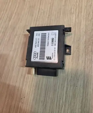 Audi A8 S8 D4 4H Auxiliary heating control unit/module 4H0963271 221000335900