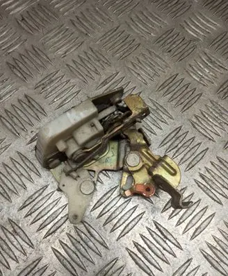 Mitsubishi Pajero Rear door lock