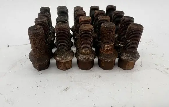 Audi A6 S6 C6 4F Nuts/bolts 