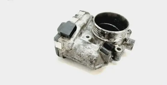 Volvo V70 Throttle valve 8692720