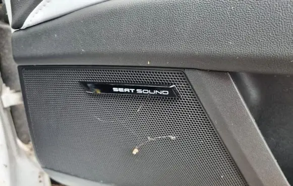 Seat Leon (5F) Audio system kit brak