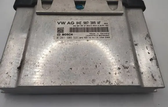 Skoda Fabia Mk3 (NJ) Engine control unit/module 04E907309AF 0261S09531