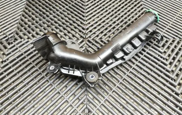 Opel Mokka B Intercooler hose/pipe 9812735880