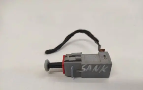 Clutch pedal sensor