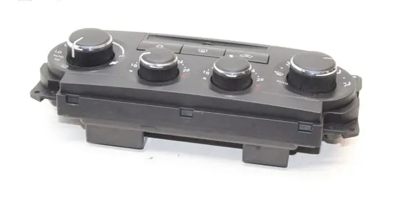 Jeep Grand Cherokee (WK) Climate control unit P055111011AD