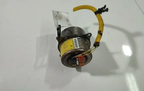 Toyota Corolla Verso AR10 Knee airbag BAMPT1189