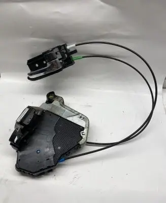 Toyota Avensis T250 Sliding door lock A046693
