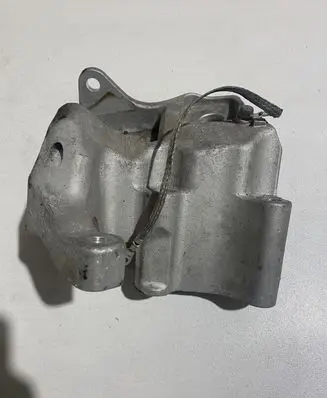 Volvo XC90 Engine mounting bracket 31401633