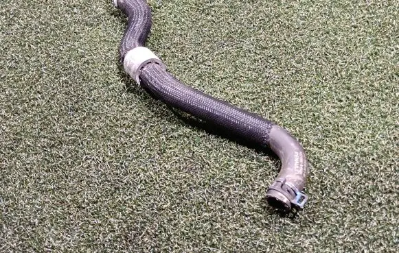 Renault Master III Engine coolant pipe/hose 140531999R