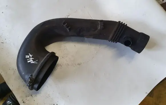 BMW 5 E39 Turbo air intake inlet pipe/hose 13712248154