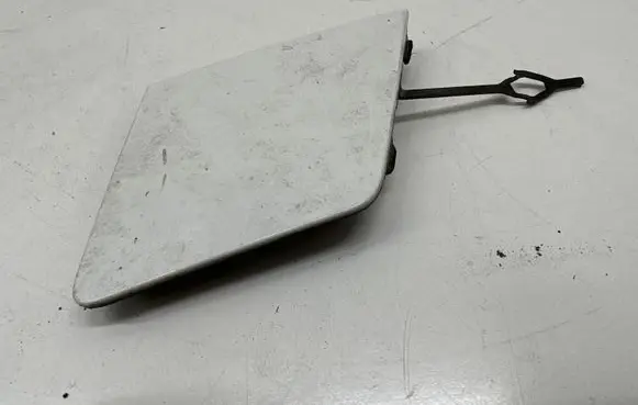 Opel Mokka B Front tow hook cap/cover 9835274980