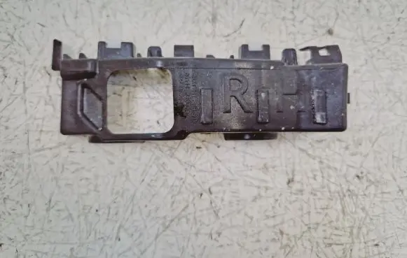 Hyundai Tucson TL Front bumper mounting bracket 86514D3000