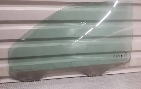 Land Rover Freelander Front door window/glass (coupe)
