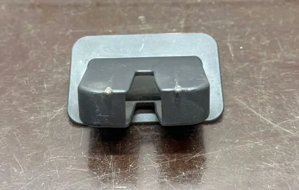 Audi A1 Tailgate/boot lid lock trim 8X0827520