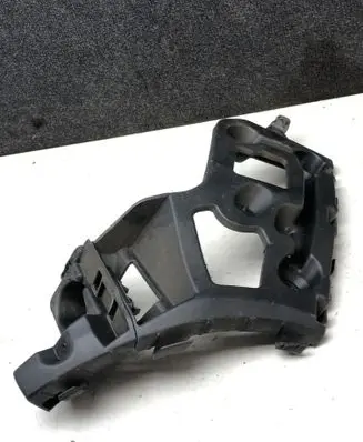 Renault Captur Rear bumper mounting bracket 852233250R