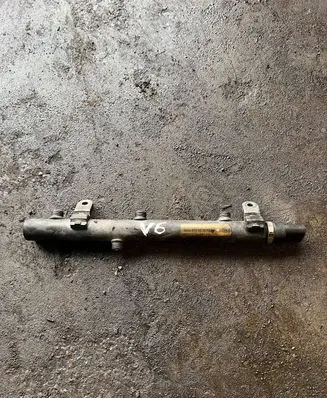 Mercedes-Benz ML W164 Fuel main line pipe A6420700695 0614600179