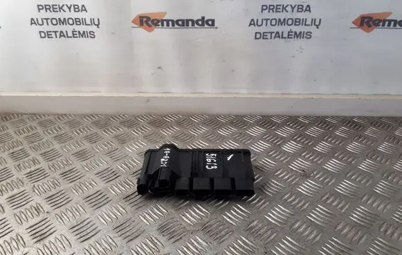 BMW 5 G30 G31 G38 Current control relay 8583091