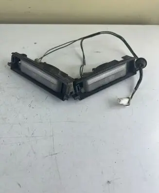 Toyota RAV 4 (XA20) Number plate light