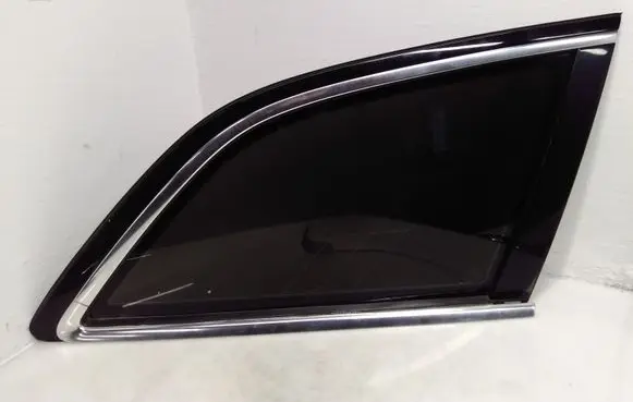 Audi Q7 4L Rear side window