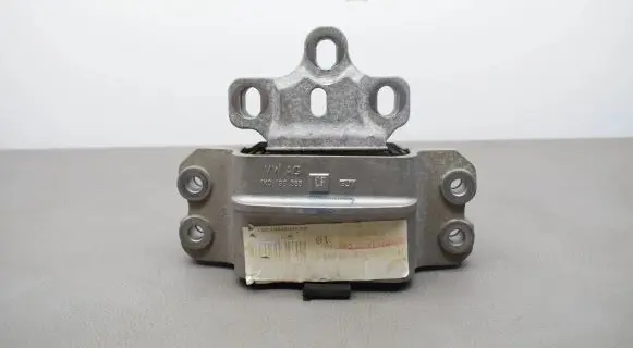 Volkswagen Jetta VI Engine mount bracket 1K0199555CF