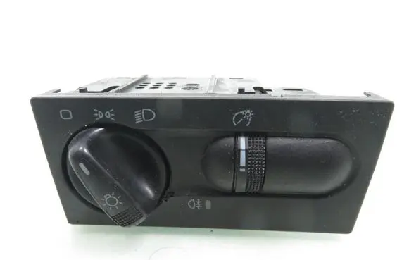 Volkswagen Golf III Light switch 1H6941531A