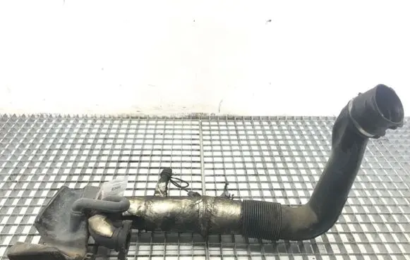 Volvo V50 Air intake hose/pipe 