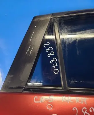 Mazda CX-5 Front windscreen/windshield window KD4772661A