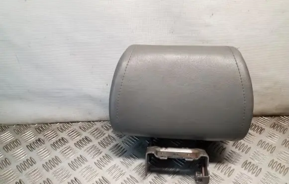 Jeep Grand Cherokee (WK) Rear seat headrest 37163007