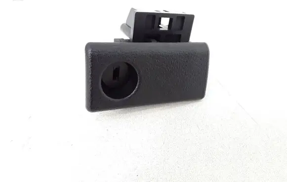 Mazda 6 Glove box lock 