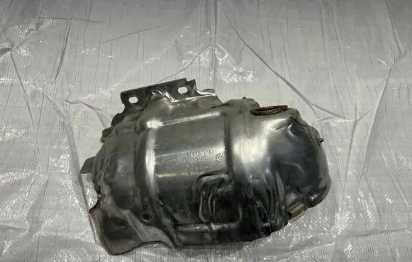 Volvo XC60 Heat shield in engine bay 31459489