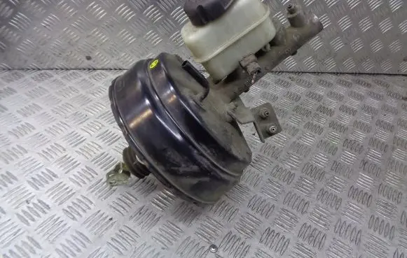 KIA Magentis Brake booster