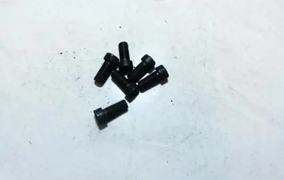 Nissan X-Trail T30 Nuts/bolts 