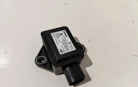 Audi A6 S6 C6 4F ESP acceleration yaw rate sensor 4F0907637 0265005278 0031666