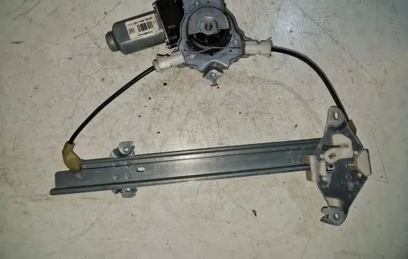 Nissan Qashqai Rear door window regulator with motor 402190A