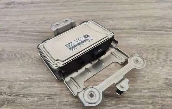 Audi A6 C7 Camera control unit module 4H0907107H 0203500062 4H0907107