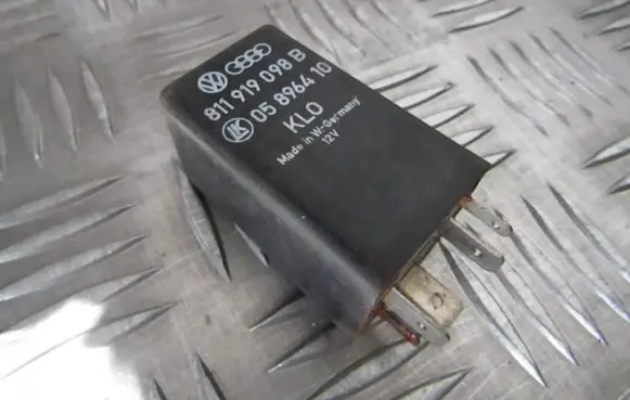 Volkswagen Jetta II Other relay 811919098b
