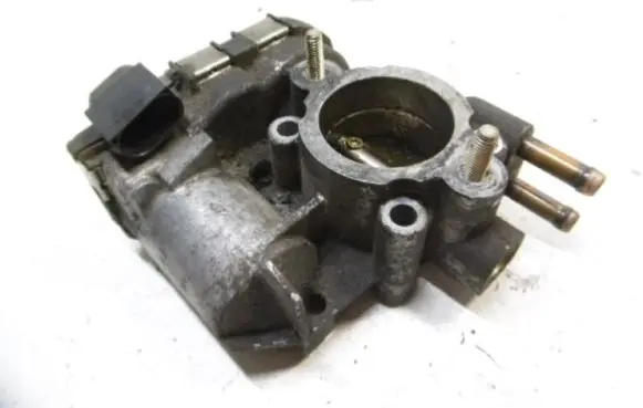 Opel Corsa C Electric throttle body valve 028075044