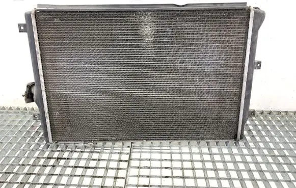 Volkswagen Golf VI Coolant radiator 1K0121251DD