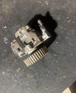 Renault Laguna II Fuel injection high pressure pump 0445010031 8200055072