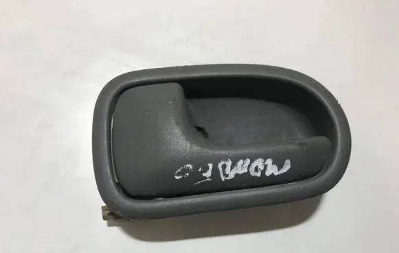 Mazda 626 Rear door interior handle dh221pp