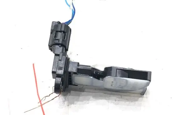 Toyota Yaris Mass air flow meter 22204-F2010